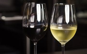 Quais são os defeitos raros que um vinho pode ter?
