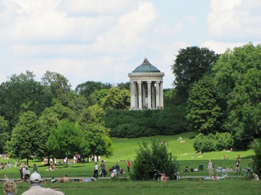 O charmoso Englischer Garten está situado no centro de Munique