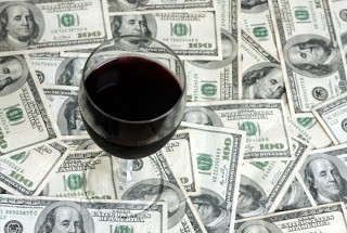 vinho e dinheiro