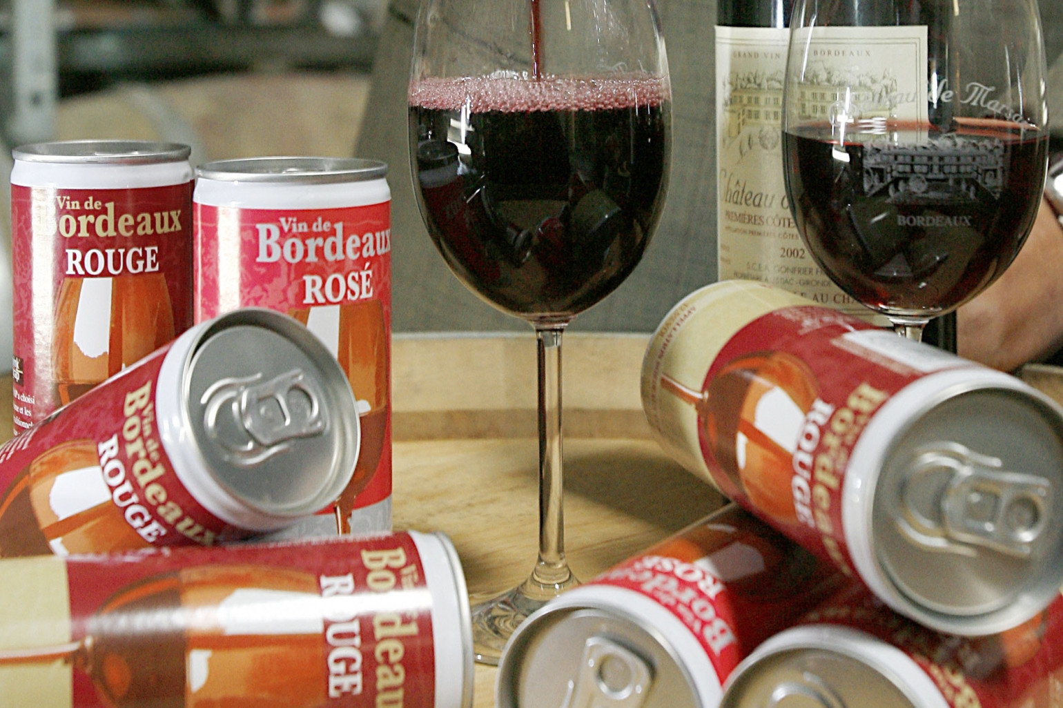 Polêmica do vinho em lata chega à França