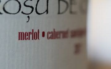 Vinícolas desafiam tradição ao criar vinhos varietais com mais de uma uva