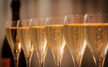 Há dez anos, o Brasil importou 1.075 .187 garrafas de Champagne, um recorde para o país - Divulgação