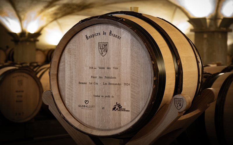 A Pièce des Présidents deste ano é um barril de 228 litros com um Cuvée de Beaune Premier Cru Les Bressandes - Divulgação | Hospices de Beaune