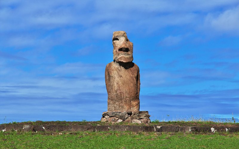 Ilha de Páscoa terra de estátuas monumental e vinhos de qualidade