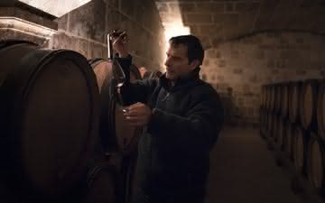 Jean-Louis Chave é a décima sexta geração da família de viticultores