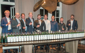 A incrível degustação com as 37 safras do icônico Opus One,  desde que foi criado por duas lendas do vinho 