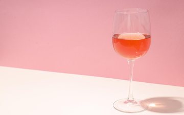 Os melhores rosés até R$ 250 para curtir o verão