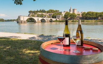 Imagem Descubra os segredos dos vinhos do vale do Rhône em um guia rápido e prático