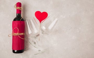 Consumo moderado de vinho traz mais benefícios ao coração que o leve - Freepik