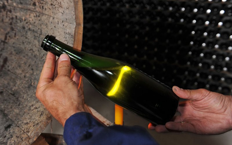 Imagem Quase 300 garrafas de vinho contrabandeadas foram apreendidas no Sul