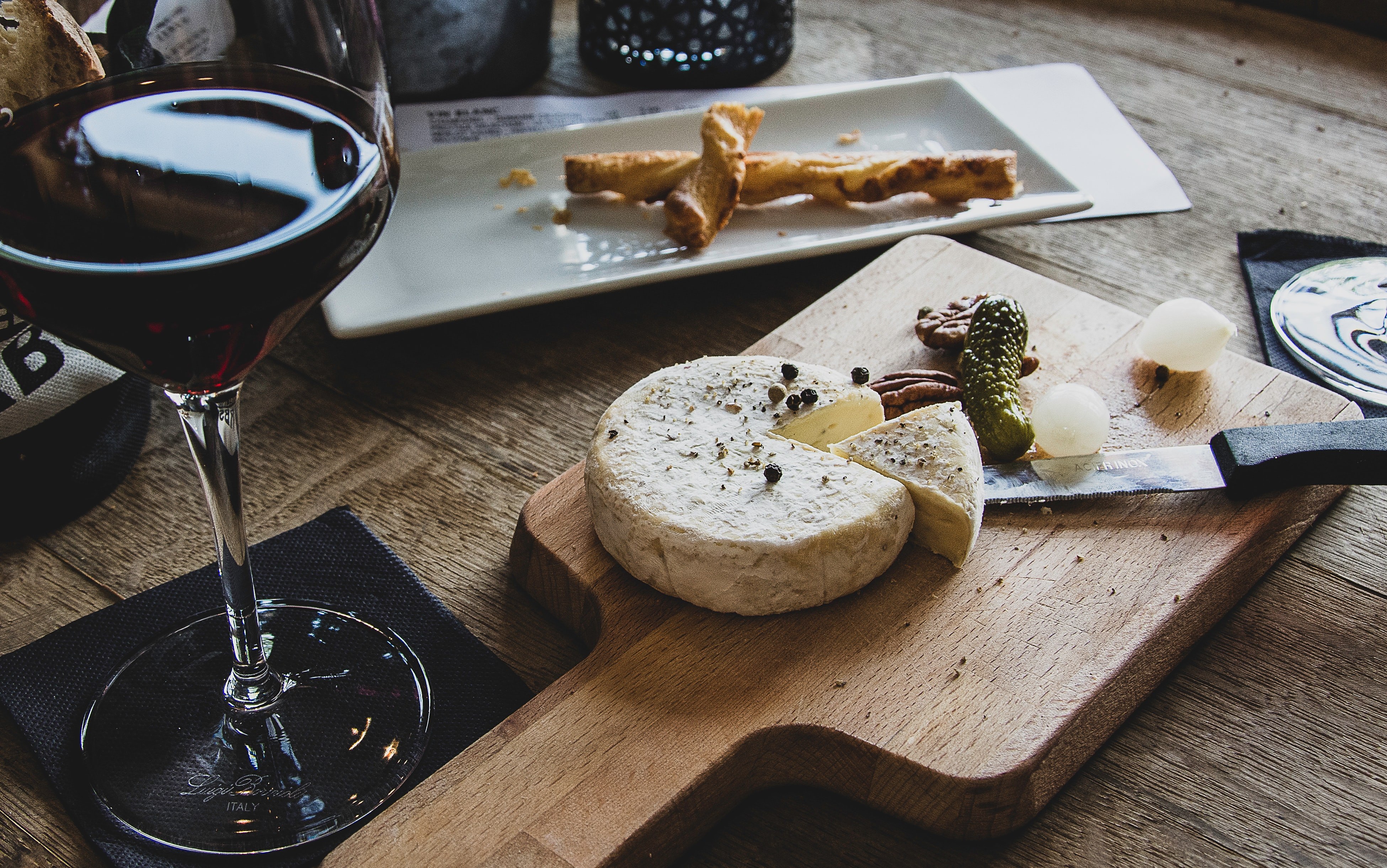 Os diferentes estilos de Merlot podem combinar com diferentes estilos de queijos