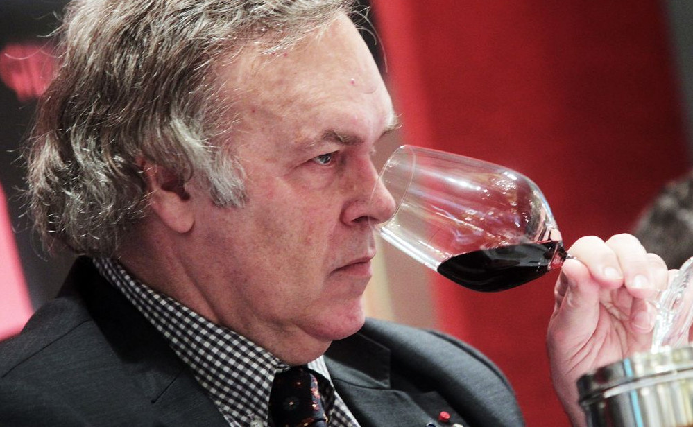 Robert Parker, o crítico que mudou os rumos do vinho, é eleito o Homem do  Ano · Revista ADEGA