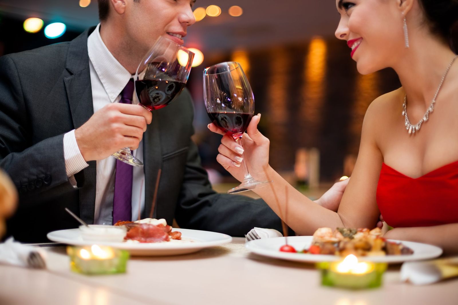 Água com gás ou sem gás para acompanhar o vinho?