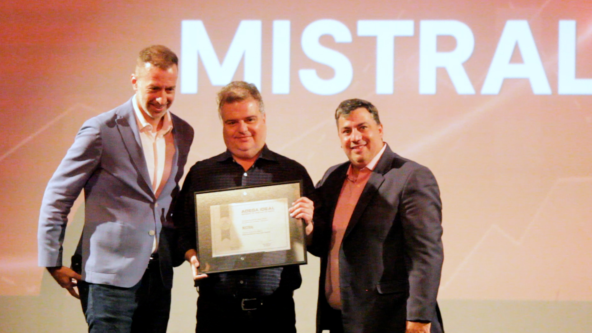 Maior Importador de Vinhos Super Premium: Mistral
