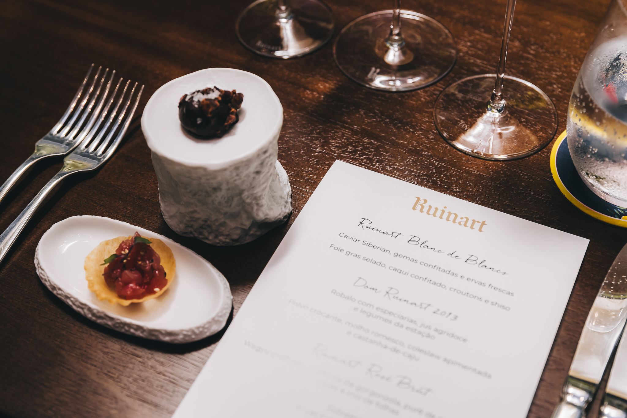 Ruinart inaugura sala exclusiva no Tangará Jean-Georges