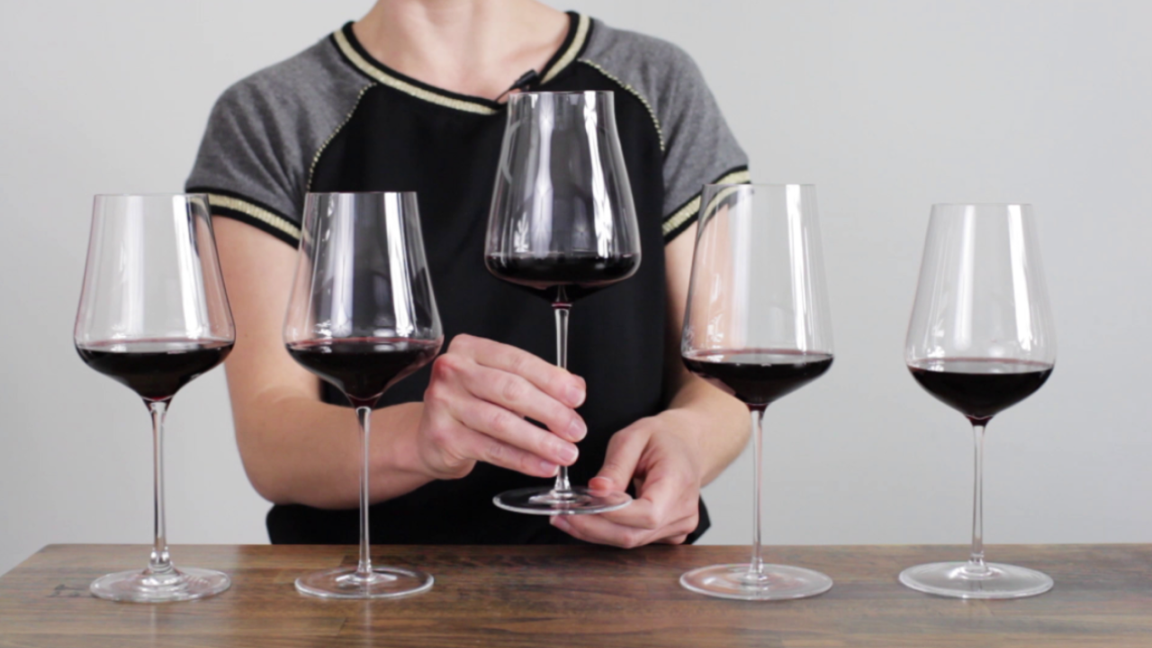 Taças de vinho e seus diversos formatos