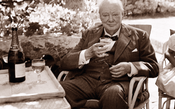 Como Winston Churchill bebeu 42 mil garrafas de Champagne