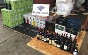 Receita Federal apreende garrafas de vinho no Porto de Suape
