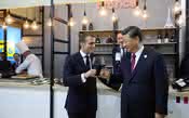 Emmanuel Macron leva vinho da Borgonha para o presidente chinês, Xi Jinping 
