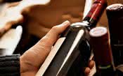 Vinho tinto pode prevenir disfunção erétil, diz estudo
