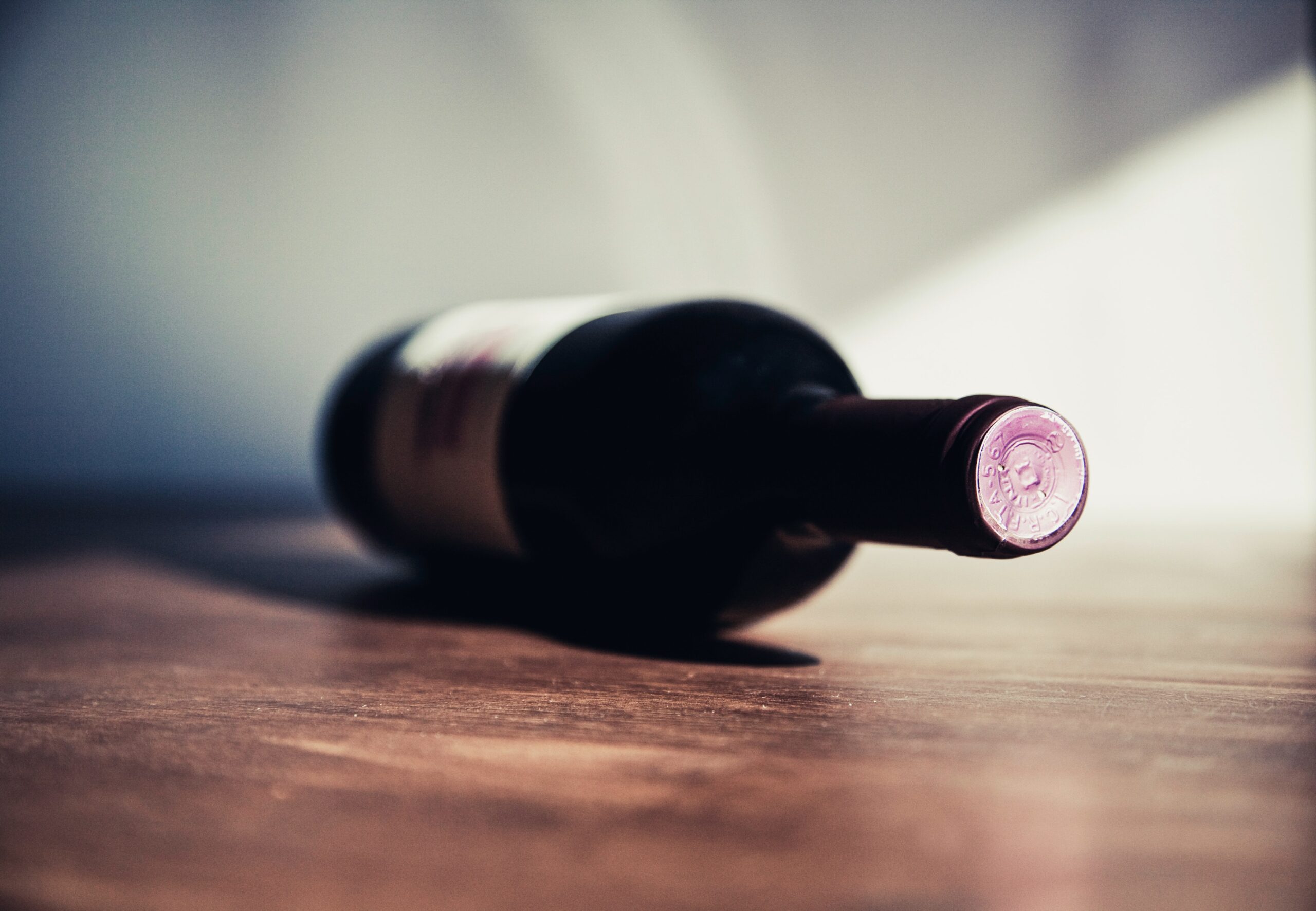 Parlamento europeu inicia votação sobre rótulo de vinho com aviso estilo dos maços de cigarro